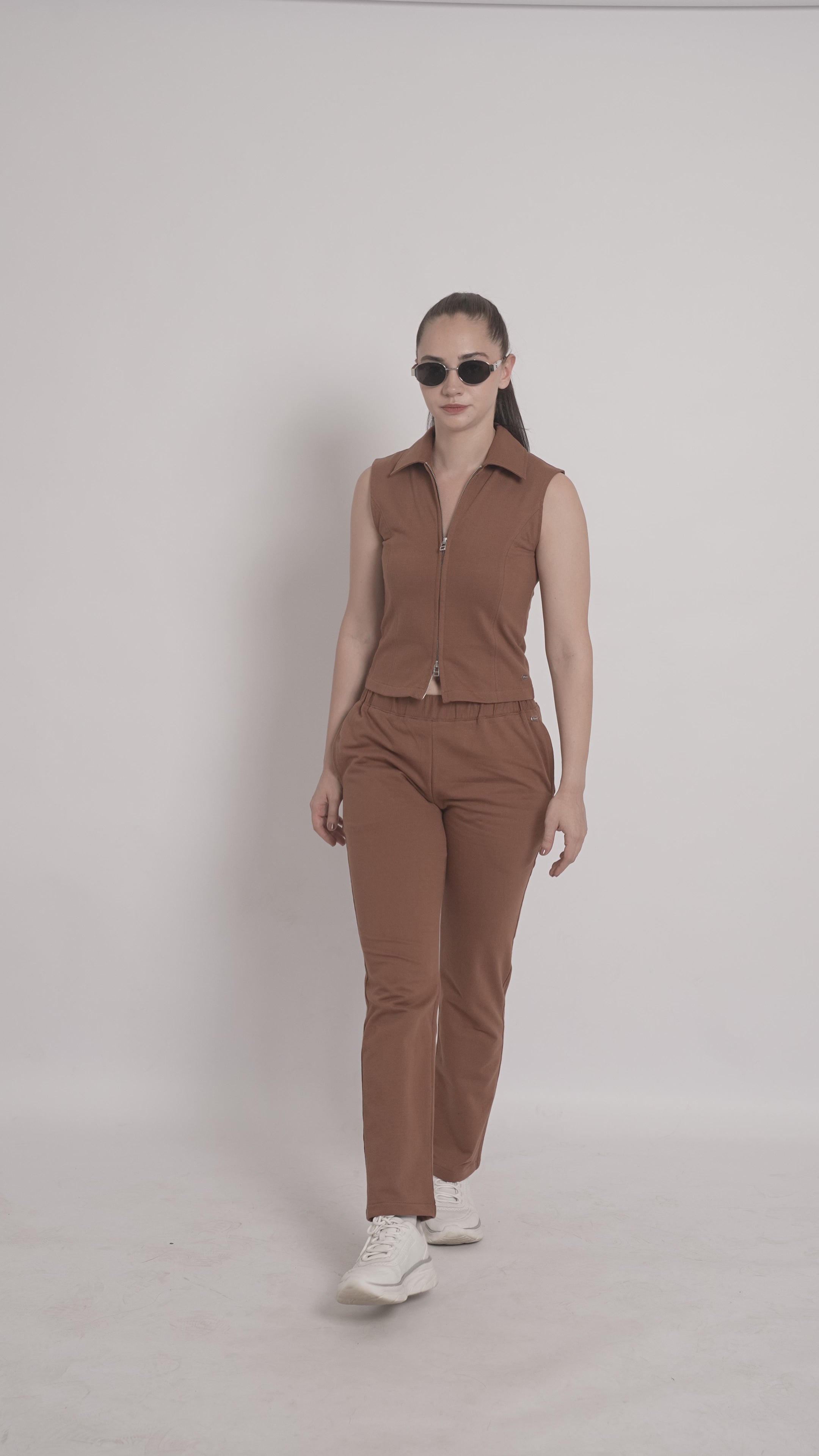 Basic Zip up Top - Brown
